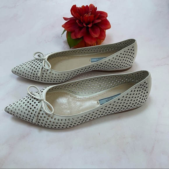 PRADA White Perforated Leather Bow Pointed Toe Ballet Flats 37 1/2 AUTHENTIC - Picture 4 of 8